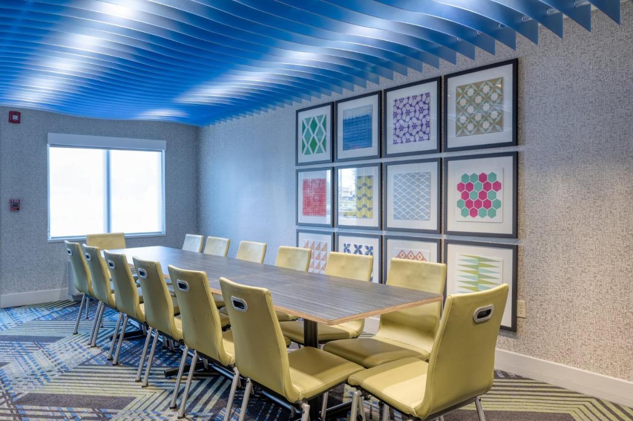 Holiday Inn Express Radcliff Fort Knox By Ihg Dış mekan fotoğraf