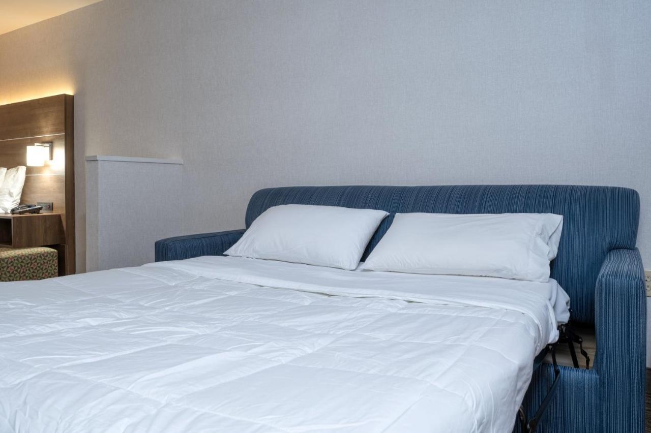 Holiday Inn Express Radcliff Fort Knox By Ihg Dış mekan fotoğraf