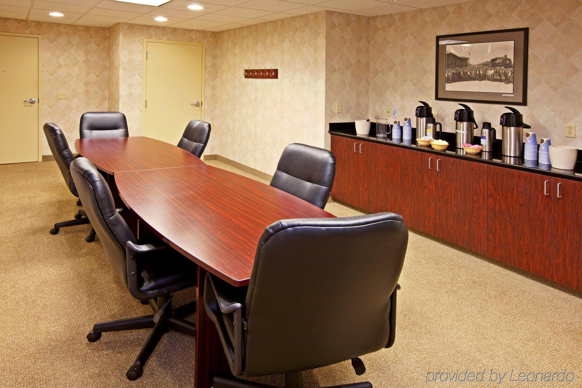 Holiday Inn Express Radcliff Fort Knox By Ihg Restoran fotoğraf