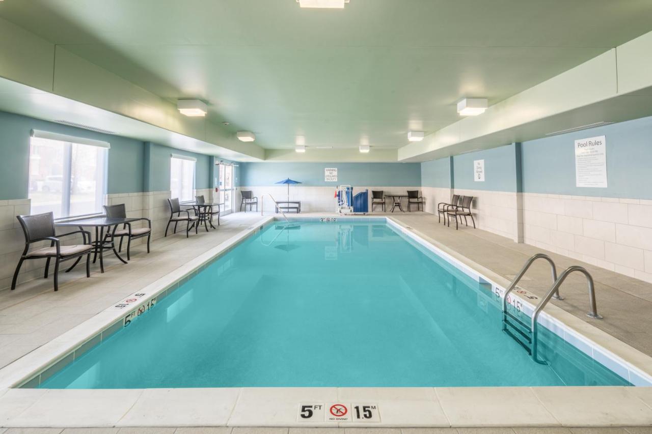 Holiday Inn Express Radcliff Fort Knox By Ihg Dış mekan fotoğraf